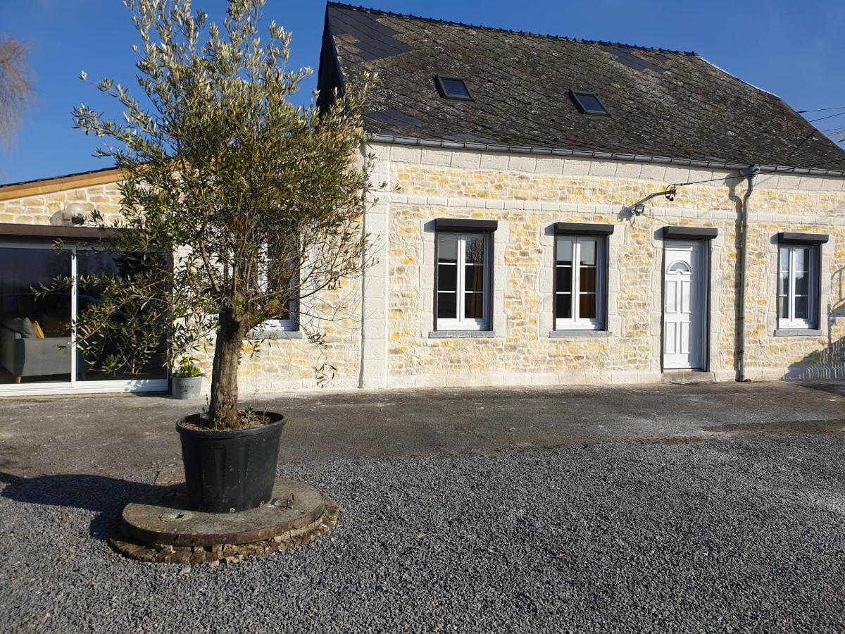 Gite La Criniere Au Vent Étréaupont Extérieur photo